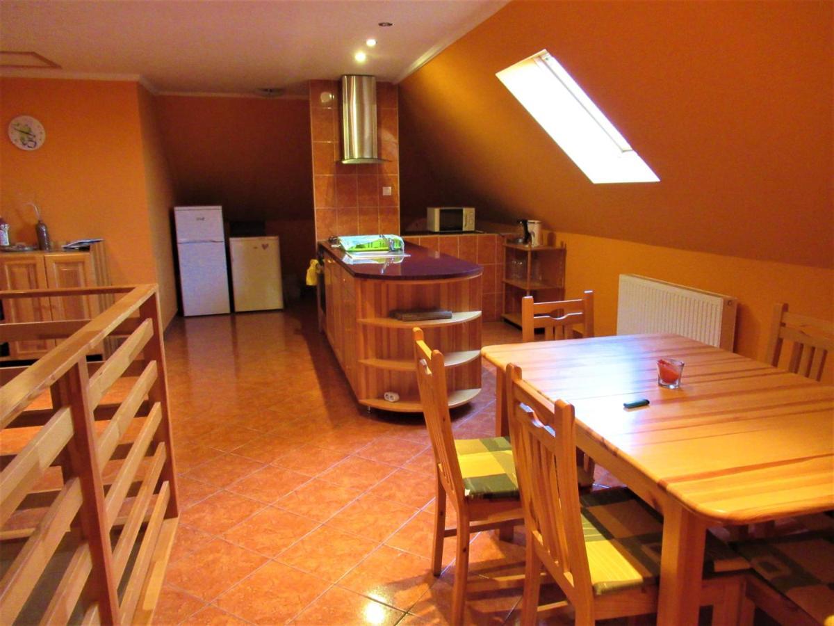 Menyhart Apartman Gyenesdiason 6 Fo Reszere Exterior photo